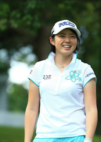 Hole 104 辻梨恵プロのサイングッズ当選発表！
